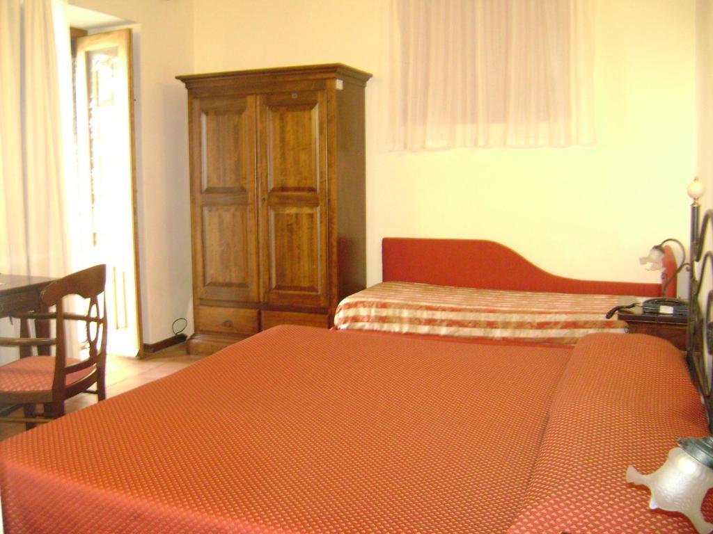 Ai Vecchi Crateri Guest House Sant'Alfio Room photo