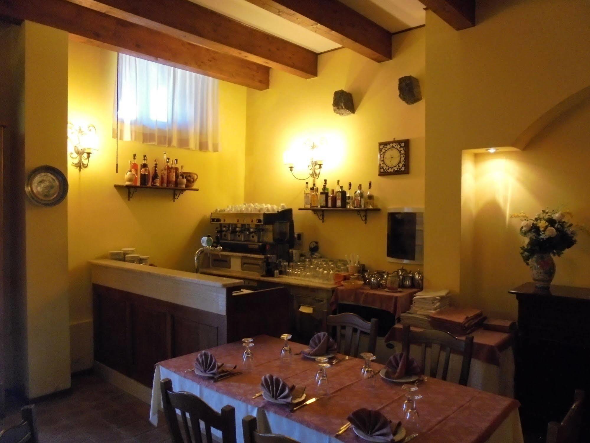 Ai Vecchi Crateri Guest House Sant'Alfio Exterior photo